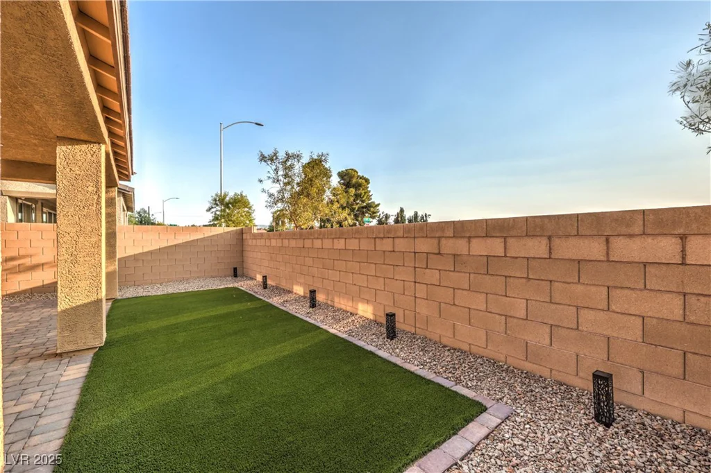 10089 Bismuth, Las Vegas, NV 89183