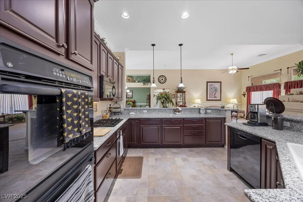 302 Hollywood, Las Vegas, NV 89110