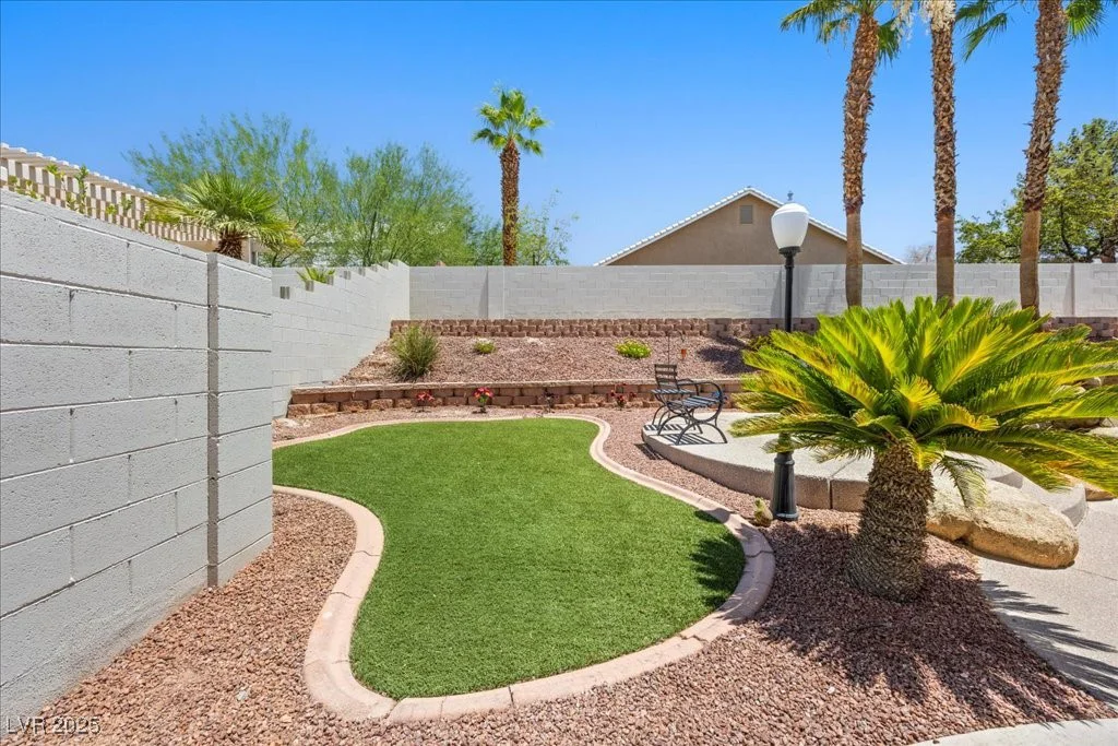 302 Hollywood, Las Vegas, NV 89110
