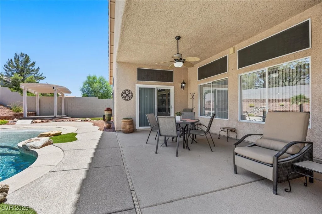 302 Hollywood, Las Vegas, NV 89110