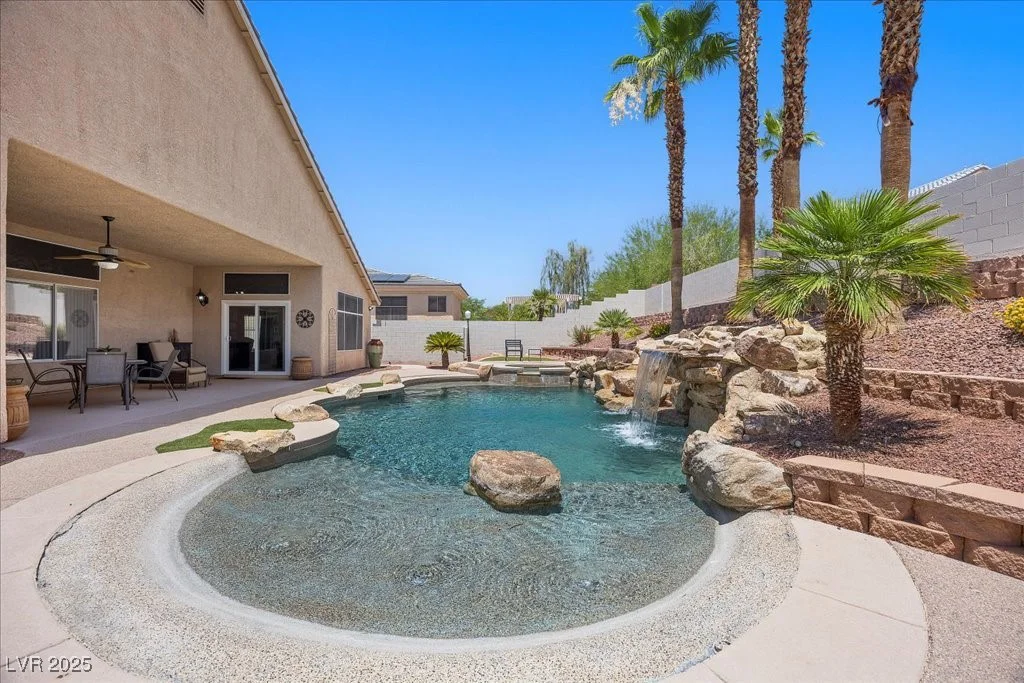 302 Hollywood, Las Vegas, NV 89110