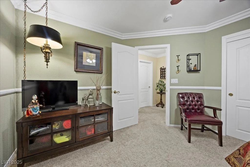 302 Hollywood, Las Vegas, NV 89110