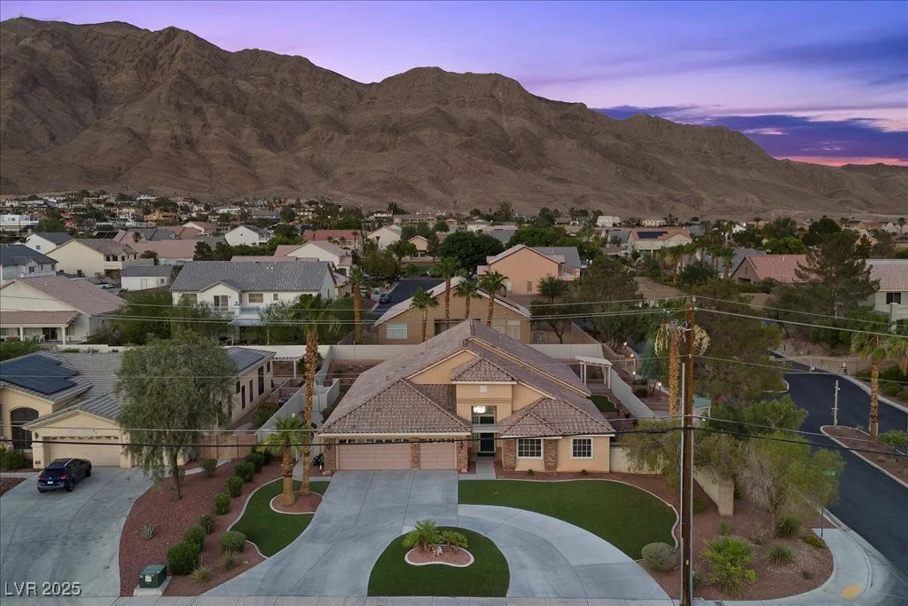 302 Hollywood, Las Vegas, NV 89110
