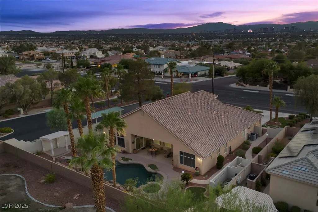302 Hollywood, Las Vegas, NV 89110