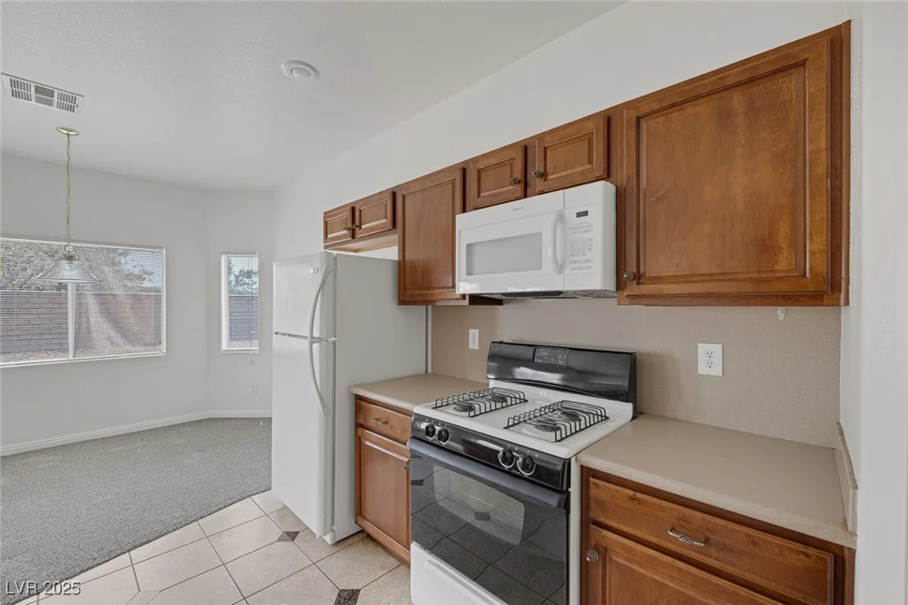 8493 Gardena Hills, Las Vegas, NV 89178