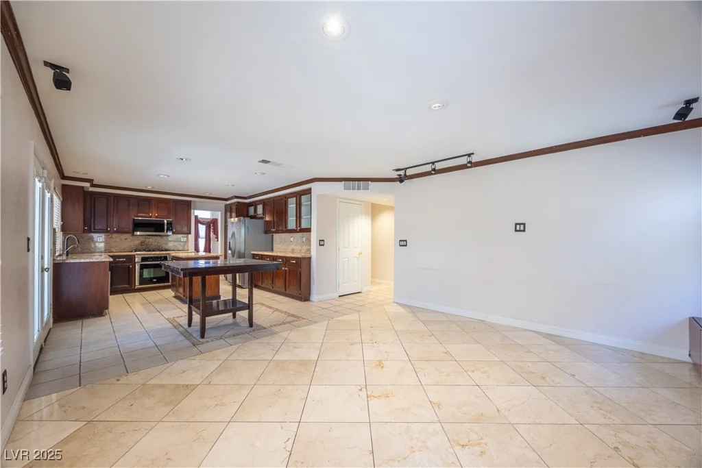 1115 Deer Horn, North Las Vegas, NV 89031