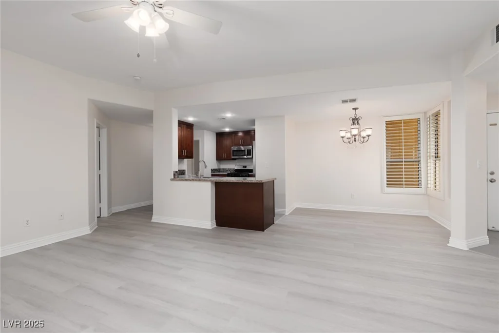 1609 Hills Of Red, Las Vegas, NV 89128