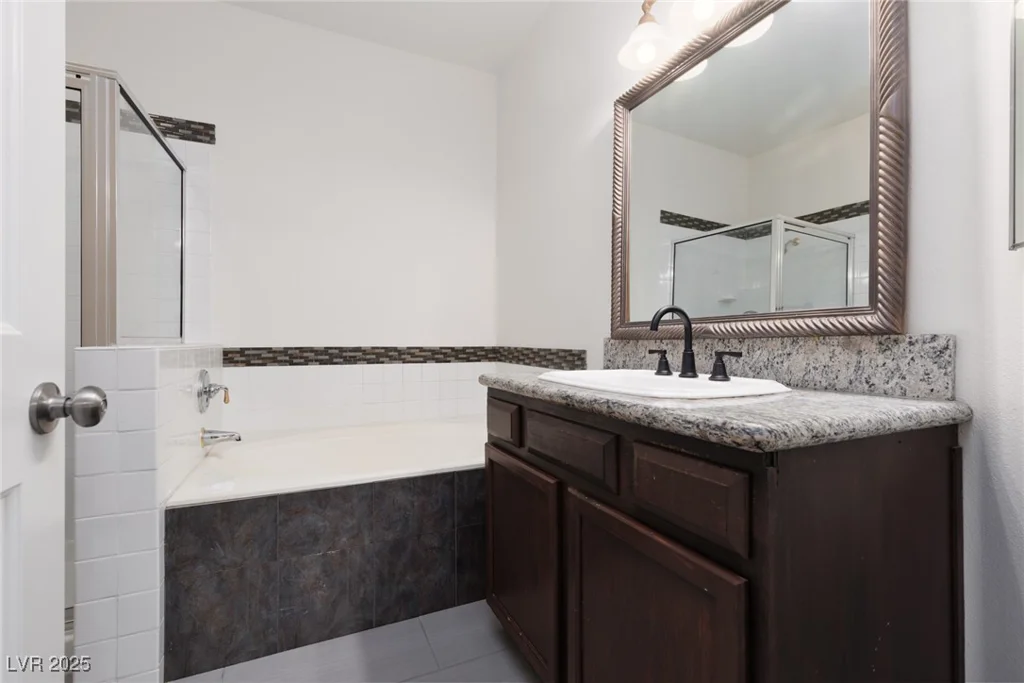 1609 Hills Of Red, Las Vegas, NV 89128