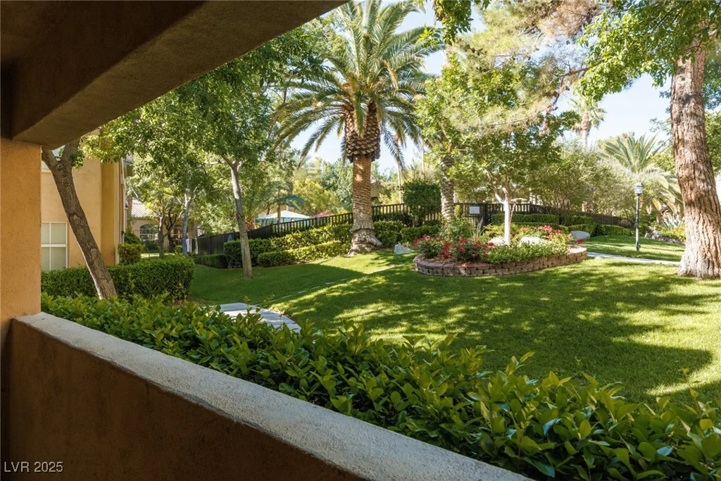 1609 Hills Of Red, Las Vegas, NV 89128
