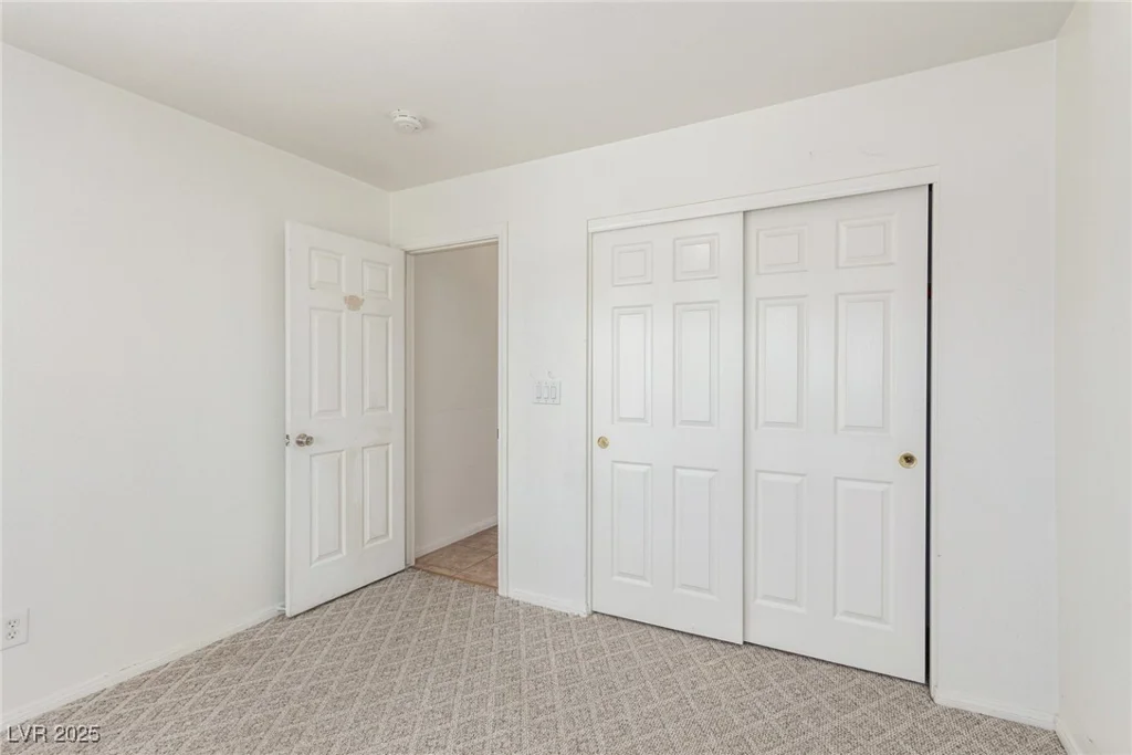 6489 Coldwater Bay, Las Vegas, NV 89122