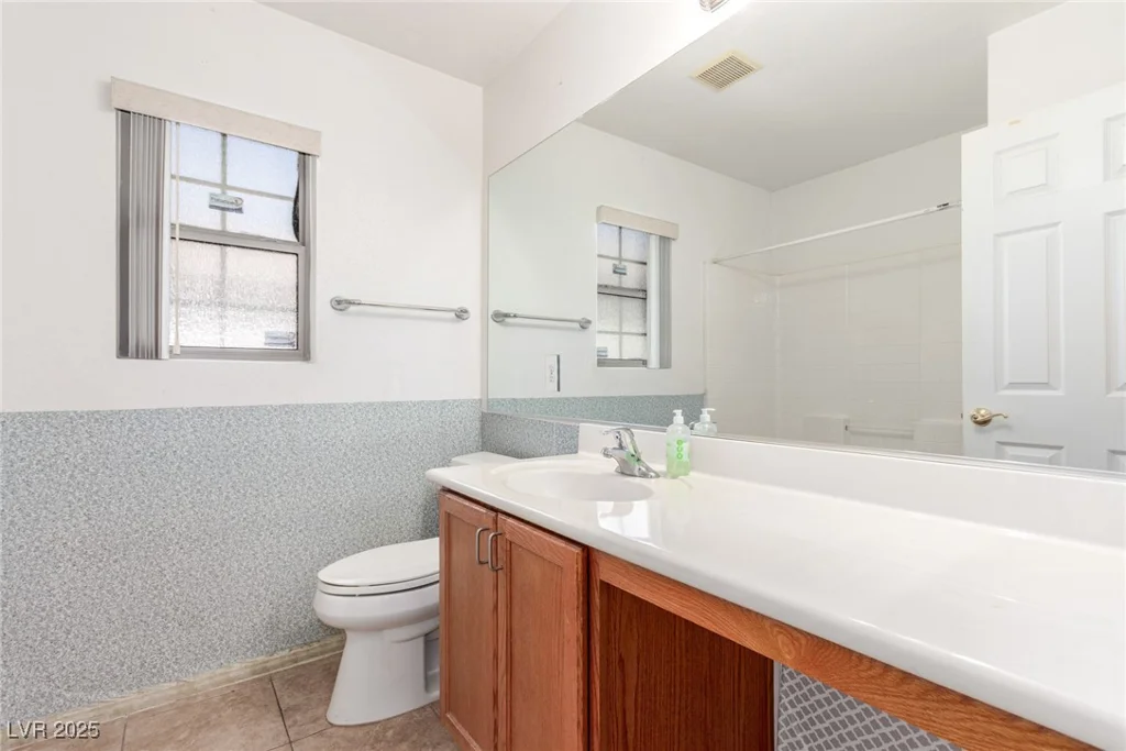 6489 Coldwater Bay, Las Vegas, NV 89122