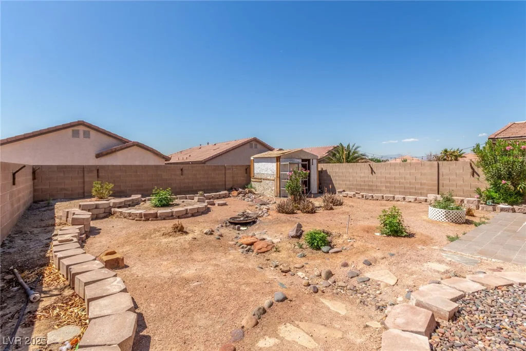 6489 Coldwater Bay, Las Vegas, NV 89122