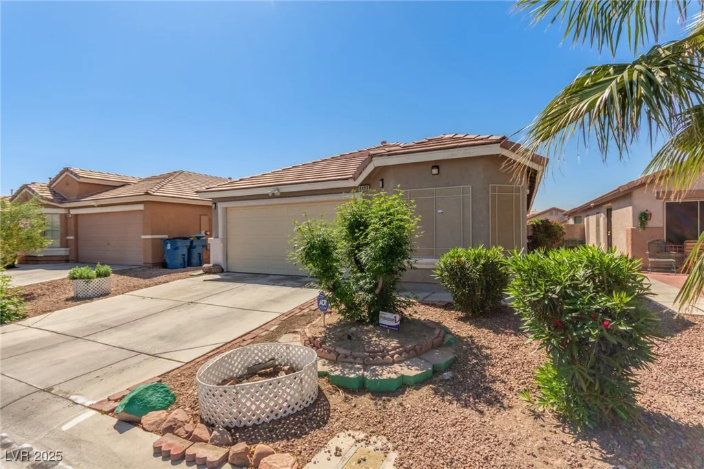6489 Coldwater Bay, Las Vegas, NV 89122