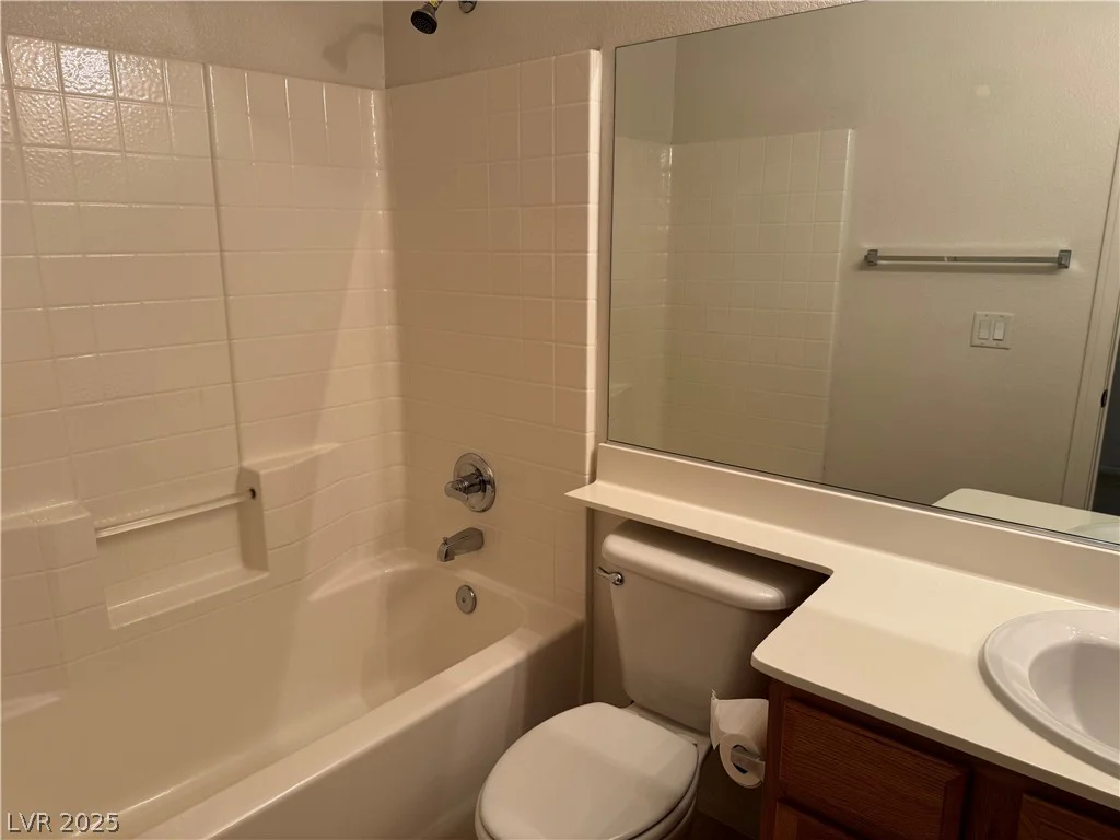 7956 Mohican Canyon, Las Vegas, NV 89113