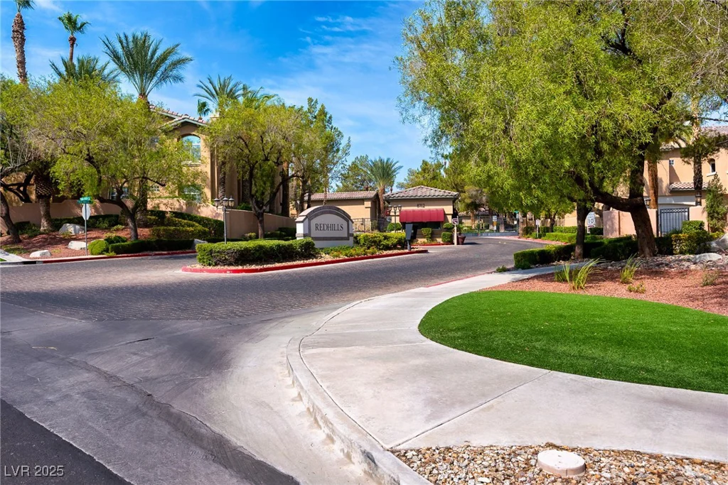 1713 Sky Of Red, Las Vegas, NV 89128