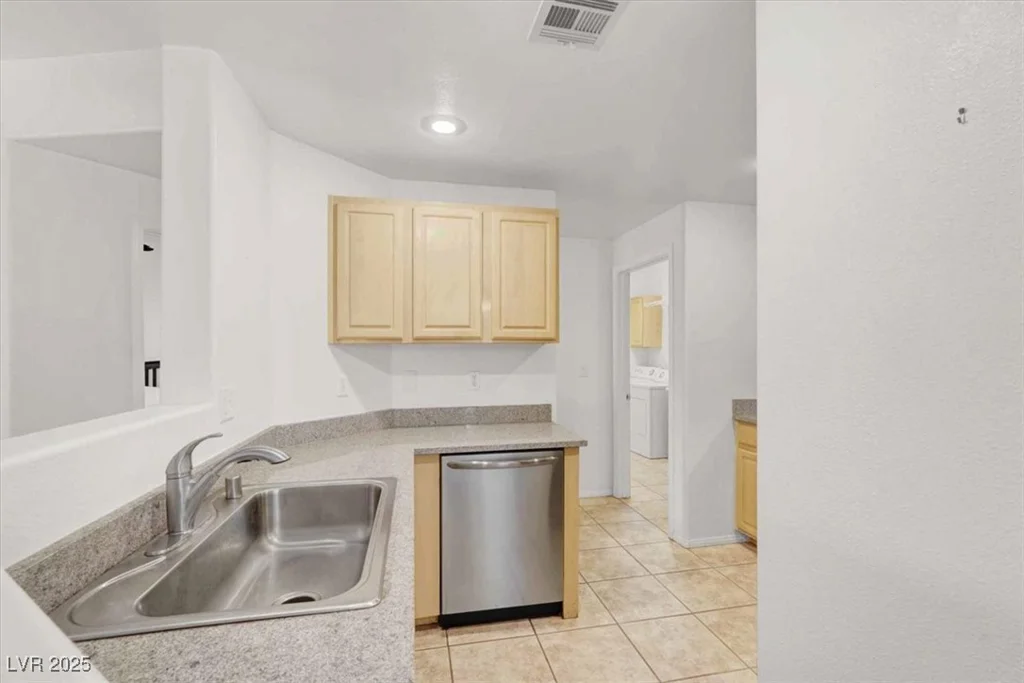 121 Emerald Forest, Las Vegas, NV 89145