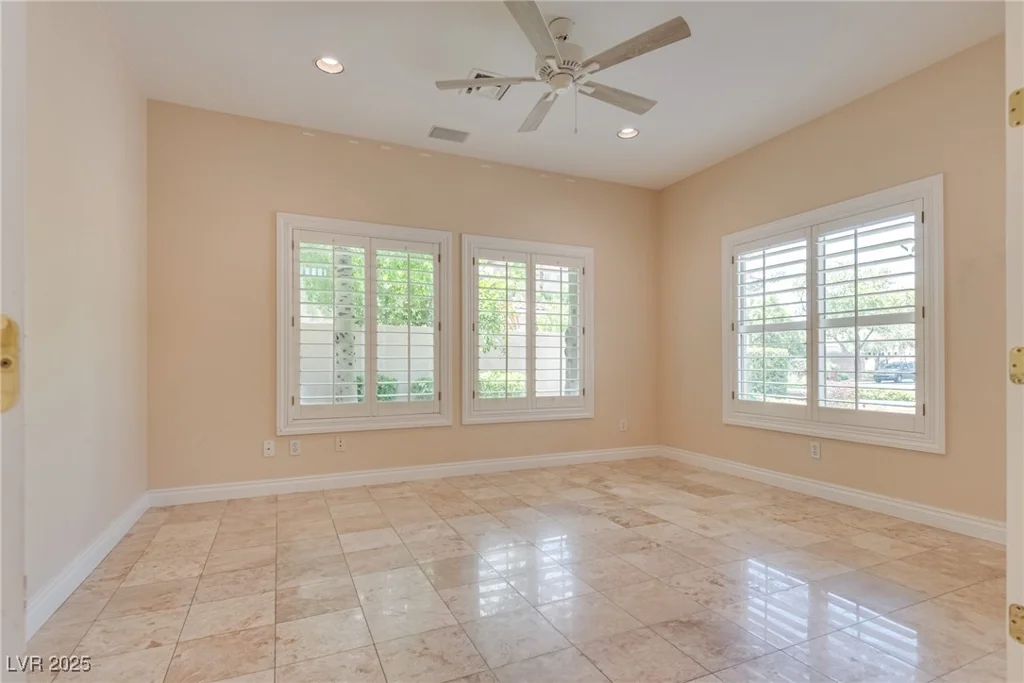 1604 Wincanton, Las Vegas, NV 89134
