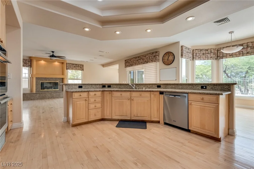 1604 Wincanton, Las Vegas, NV 89134