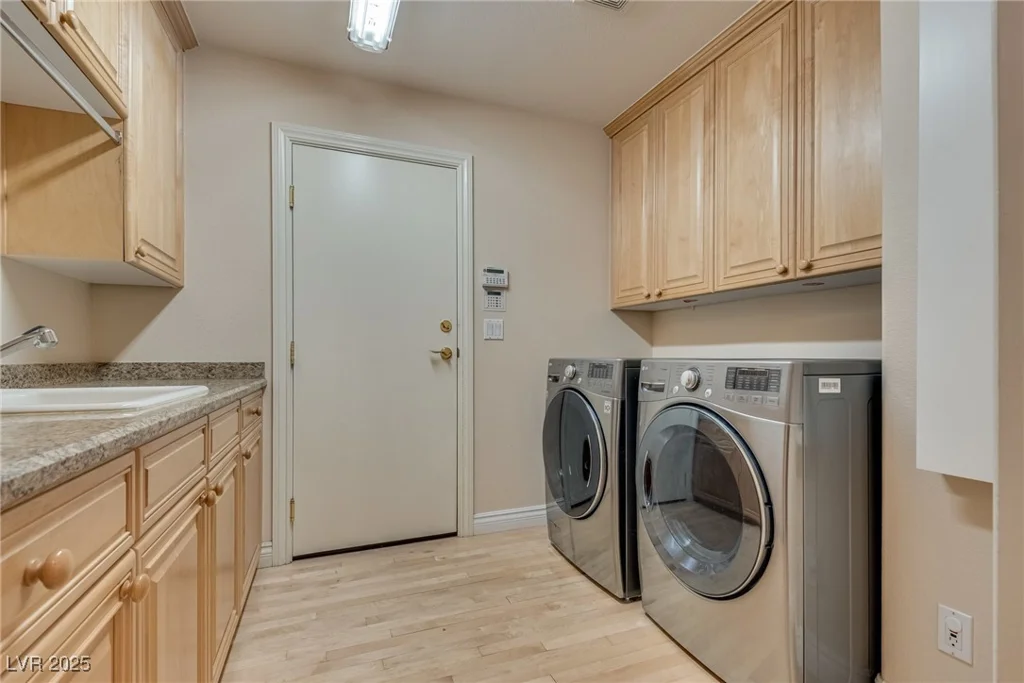1604 Wincanton, Las Vegas, NV 89134