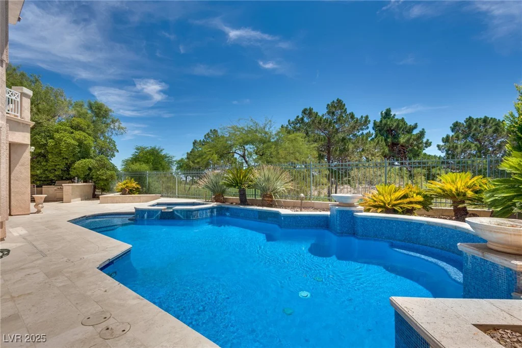 1604 Wincanton, Las Vegas, NV 89134