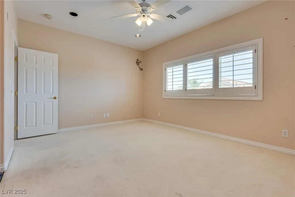 1604 Wincanton, Las Vegas, NV 89134
