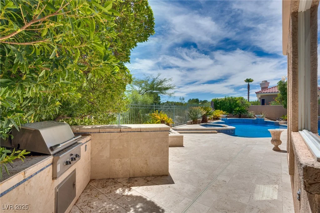 1604 Wincanton, Las Vegas, NV 89134