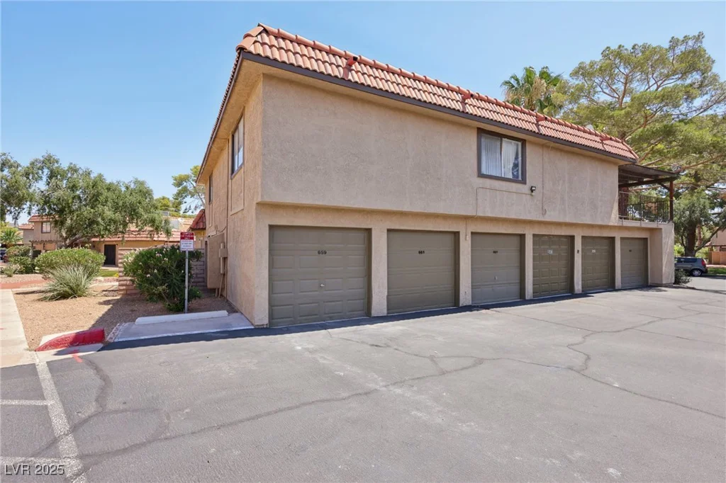 659 Pepper Tree, Henderson, NV 89014