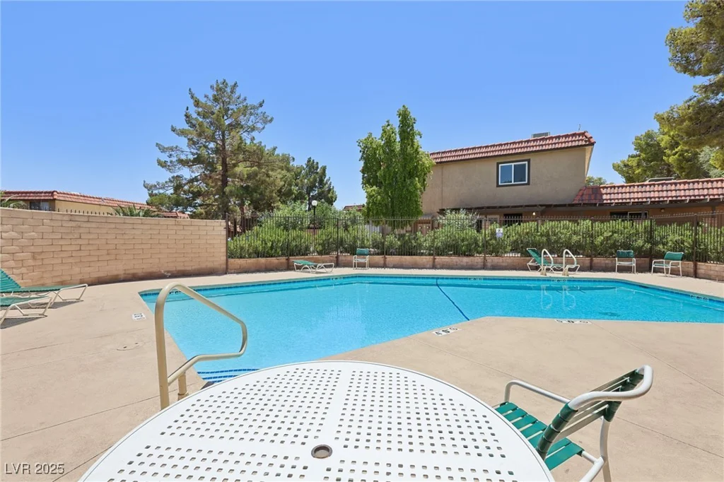 659 Pepper Tree, Henderson, NV 89014