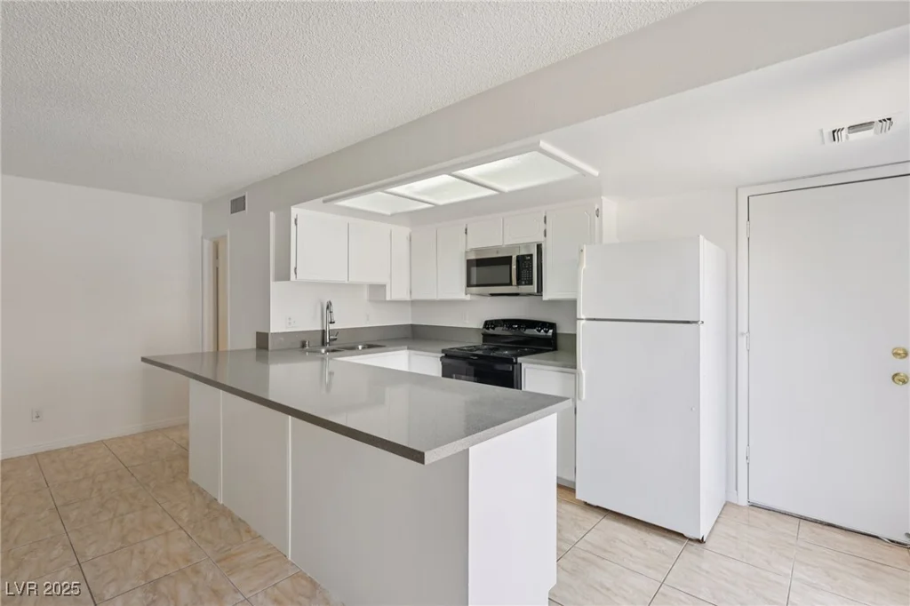659 Pepper Tree, Henderson, NV 89014