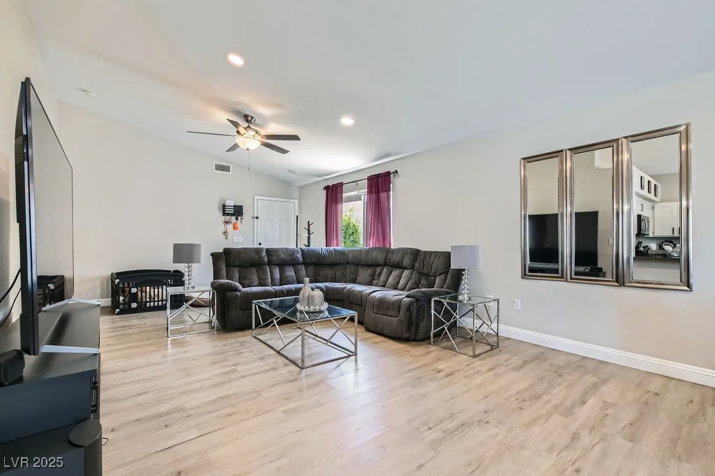 1528 Gaber, North Las Vegas, NV 89032