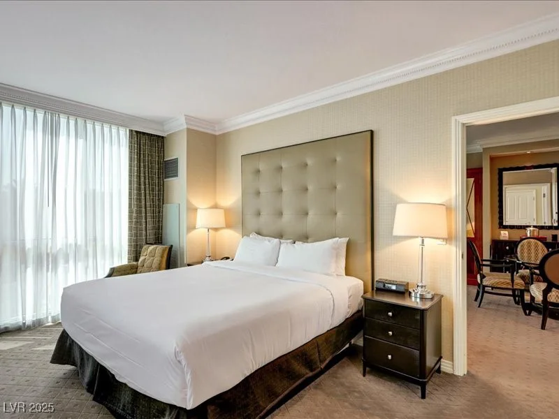 125 Harmon, Las Vegas, NV 89109