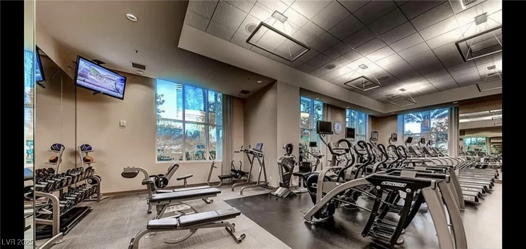 125 Harmon, Las Vegas, NV 89109