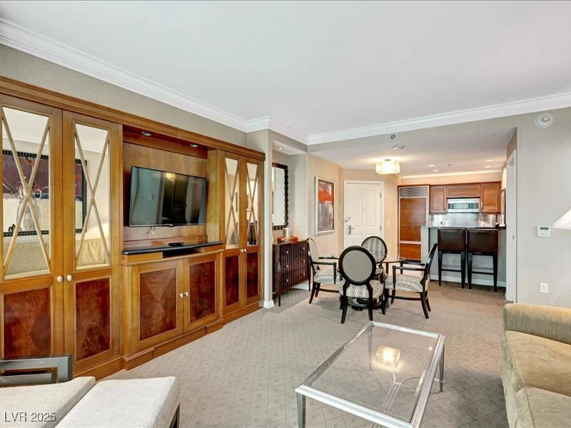 125 Harmon, Las Vegas, NV 89109