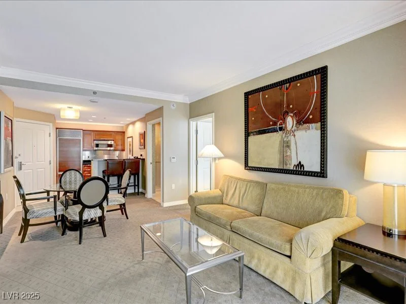 125 Harmon, Las Vegas, NV 89109