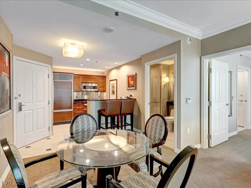 125 Harmon, Las Vegas, NV 89109
