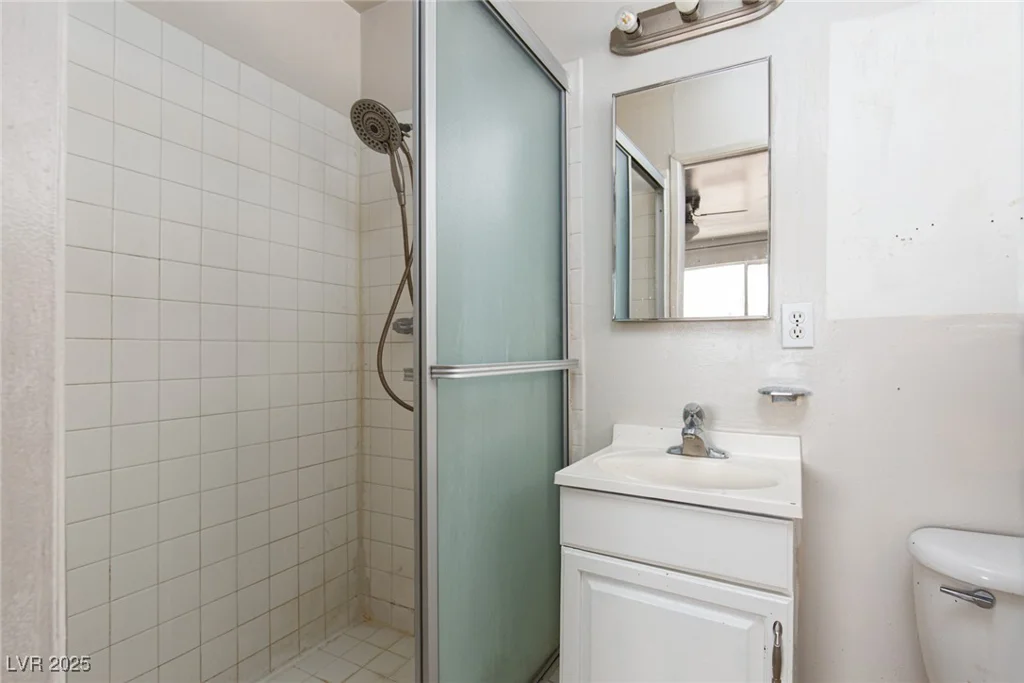 1204 Arrowhead, Las Vegas, NV 89106