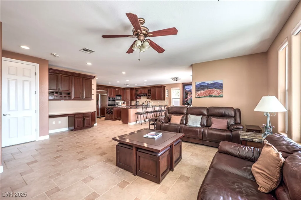2982 Hammerwood, Las Vegas, NV 89135