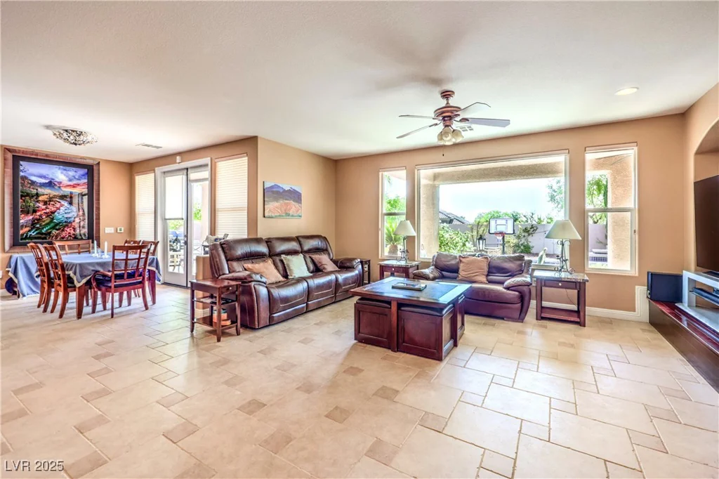 2982 Hammerwood, Las Vegas, NV 89135