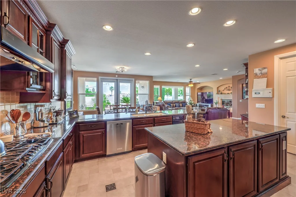 2982 Hammerwood, Las Vegas, NV 89135