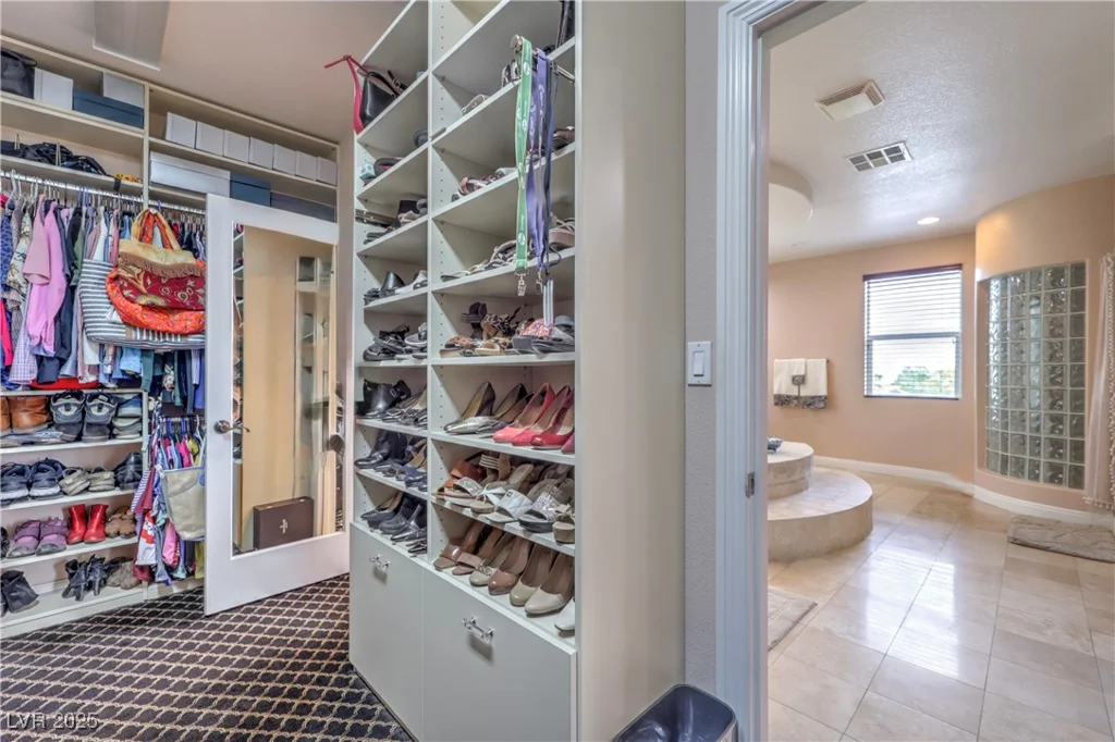 2982 Hammerwood, Las Vegas, NV 89135