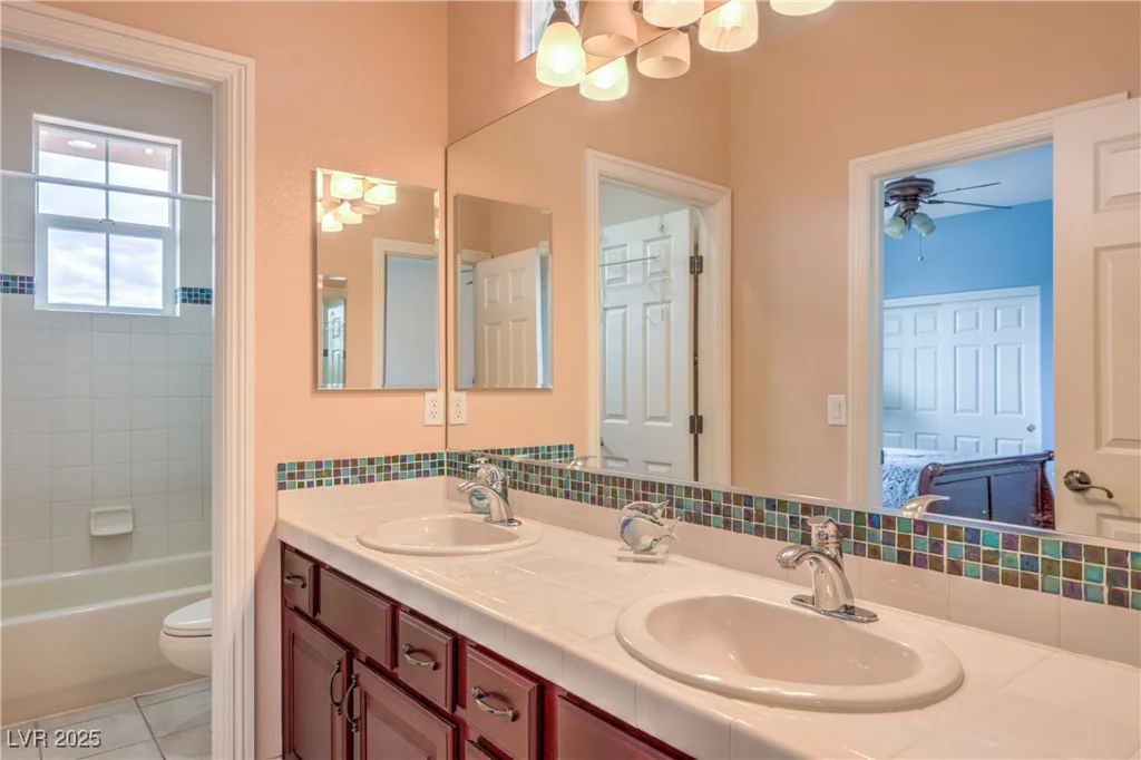 2982 Hammerwood, Las Vegas, NV 89135