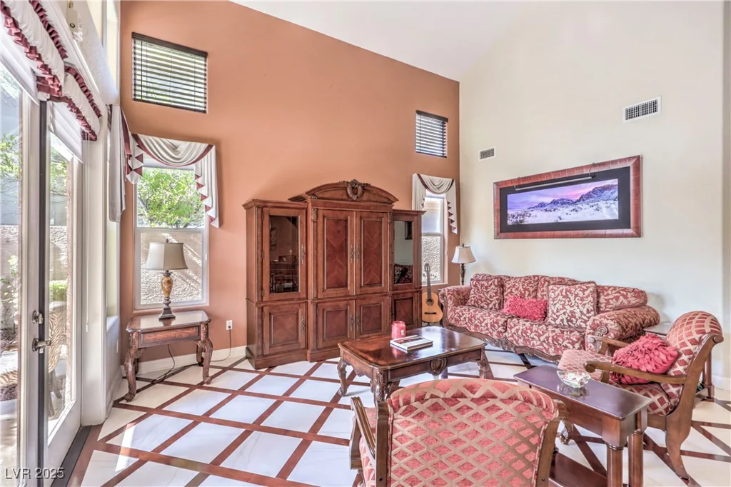2982 Hammerwood, Las Vegas, NV 89135