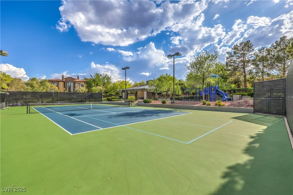 2982 Hammerwood, Las Vegas, NV 89135