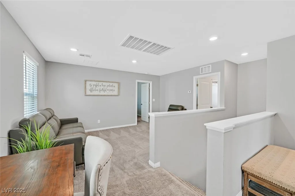 8704 Glen Echo, Las Vegas, NV 89148