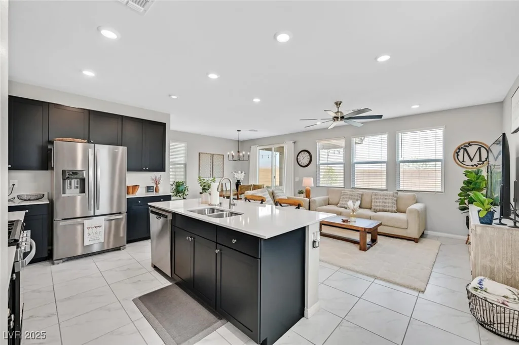 8704 Glen Echo, Las Vegas, NV 89148