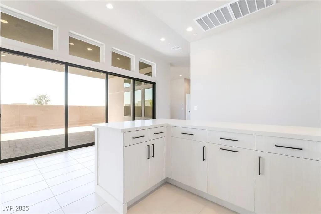 11036 Desert Heights, Las Vegas, NV 89135