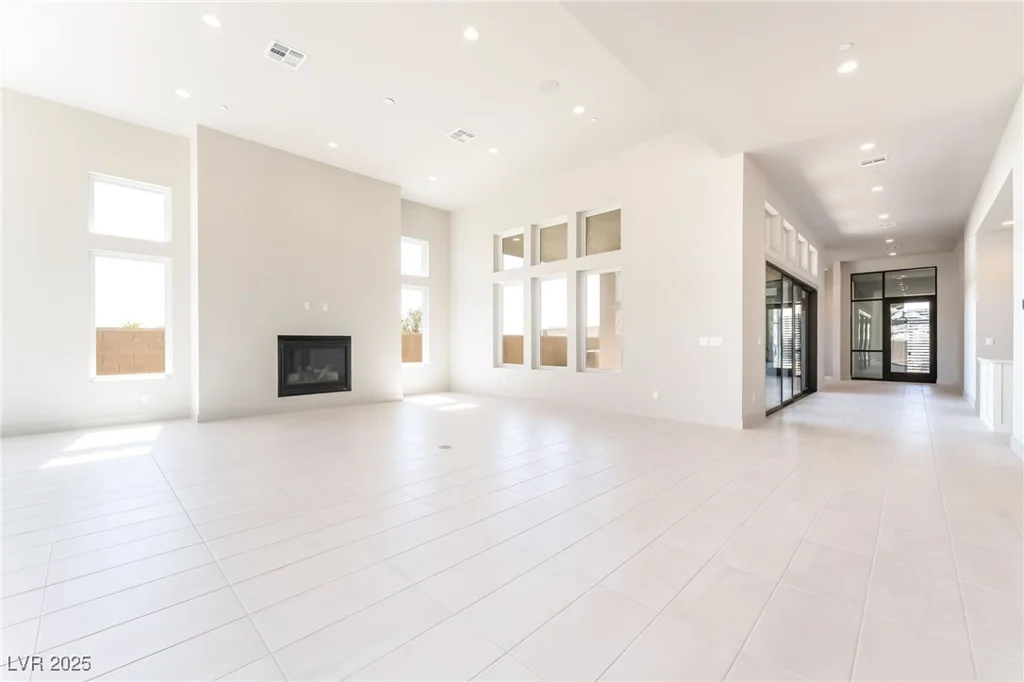 11036 Desert Heights, Las Vegas, NV 89135
