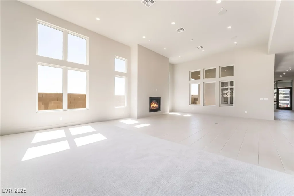 11036 Desert Heights, Las Vegas, NV 89135