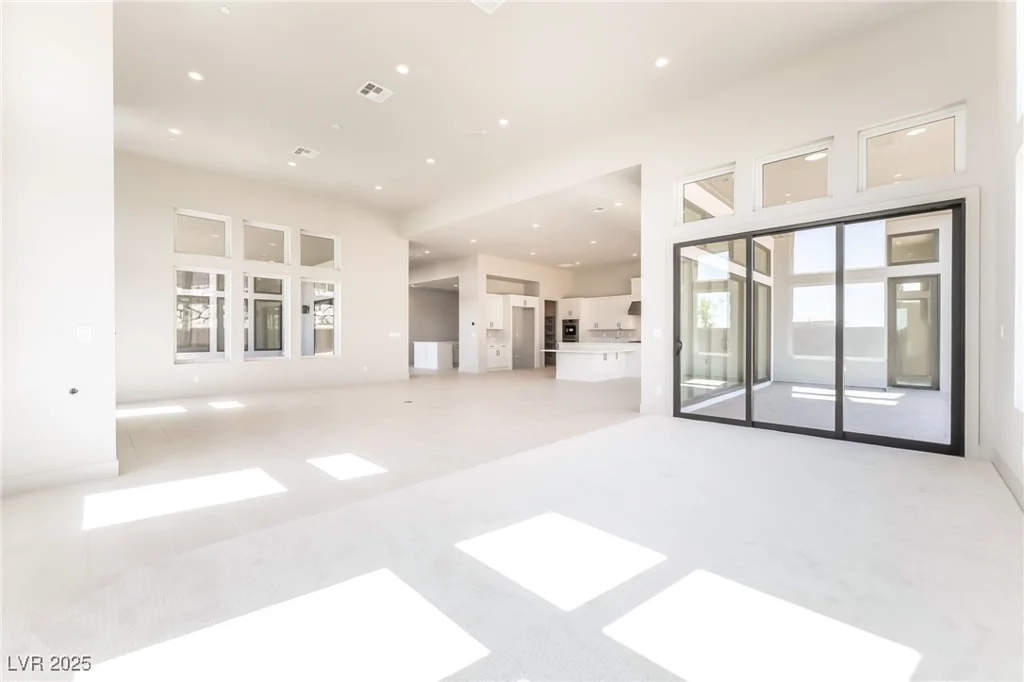 11036 Desert Heights, Las Vegas, NV 89135