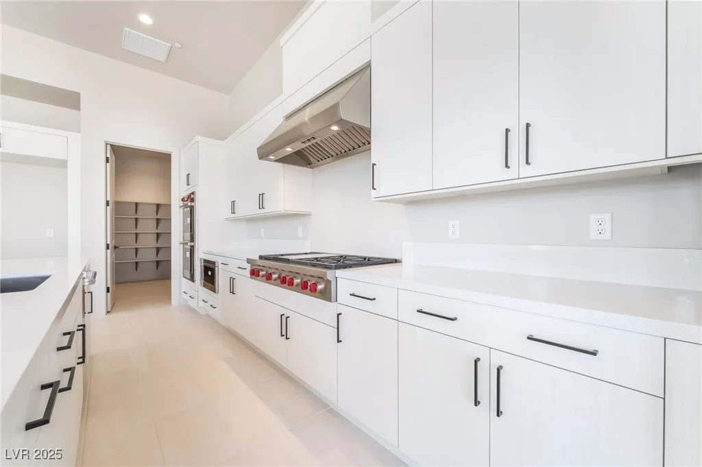 11036 Desert Heights, Las Vegas, NV 89135